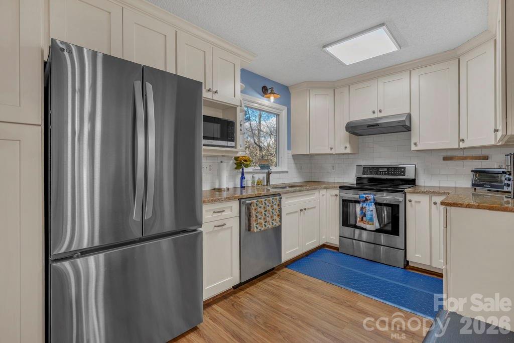 6 Ridgewood Lane Newland NC 28657