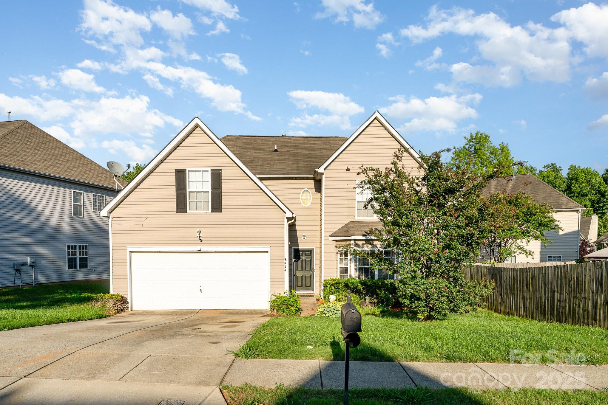8414 Oak Drive NE Charlotte NC 28269