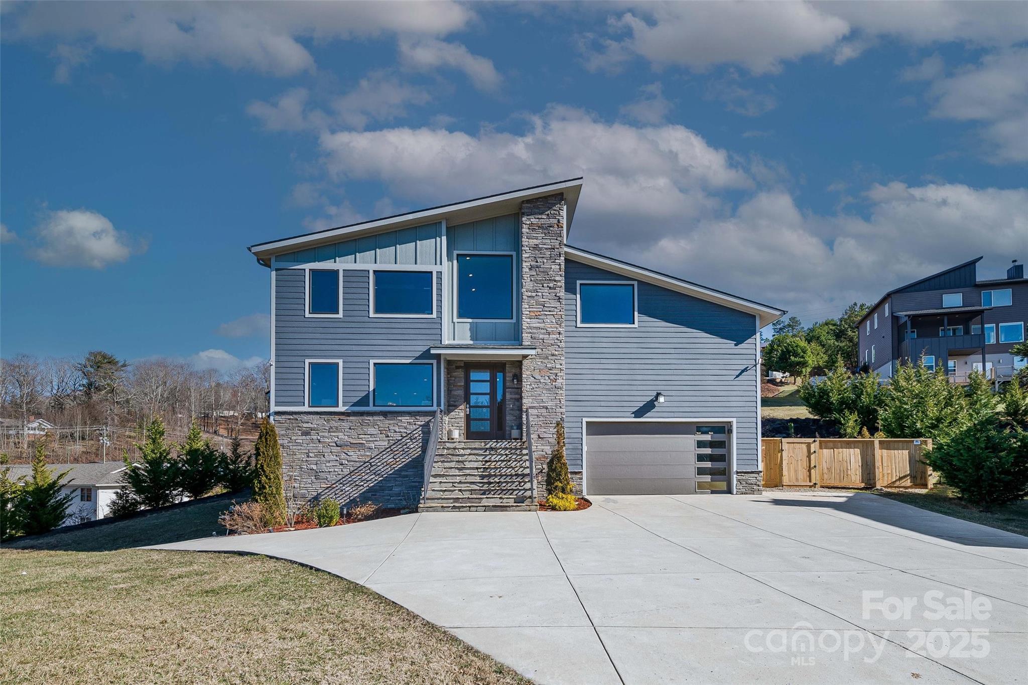 11 Pondberry Court Asheville NC 28806