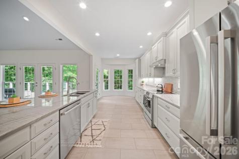 2508 Carriage Falls Court Hendersonville NC 28791