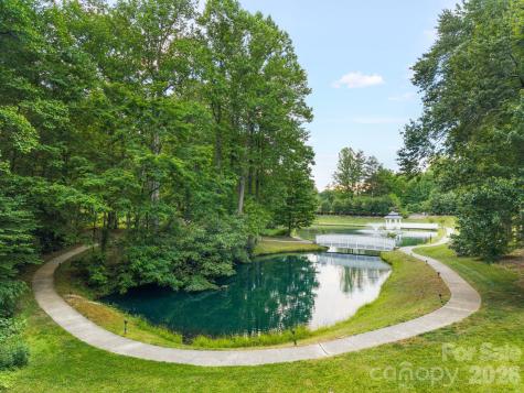2508 Carriage Falls Court Hendersonville NC 28791