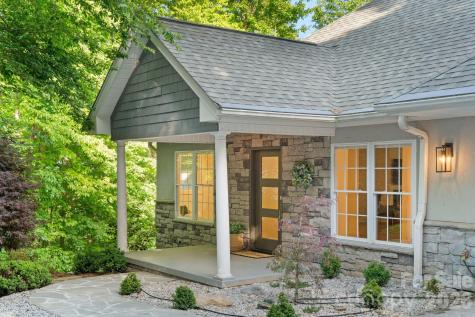 2508 Carriage Falls Court Hendersonville NC 28791