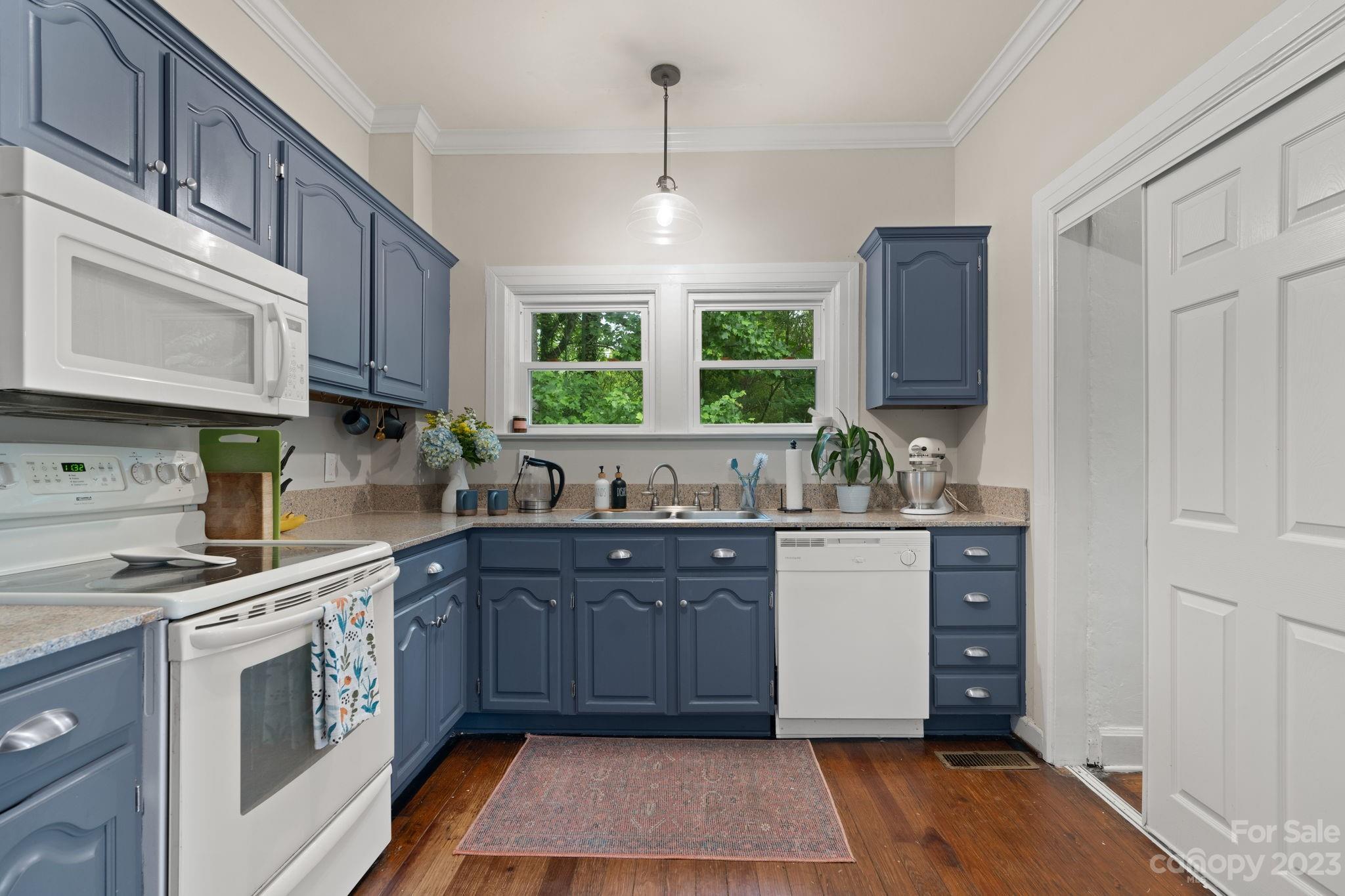 6 Waverly Road Asheville NC 28803