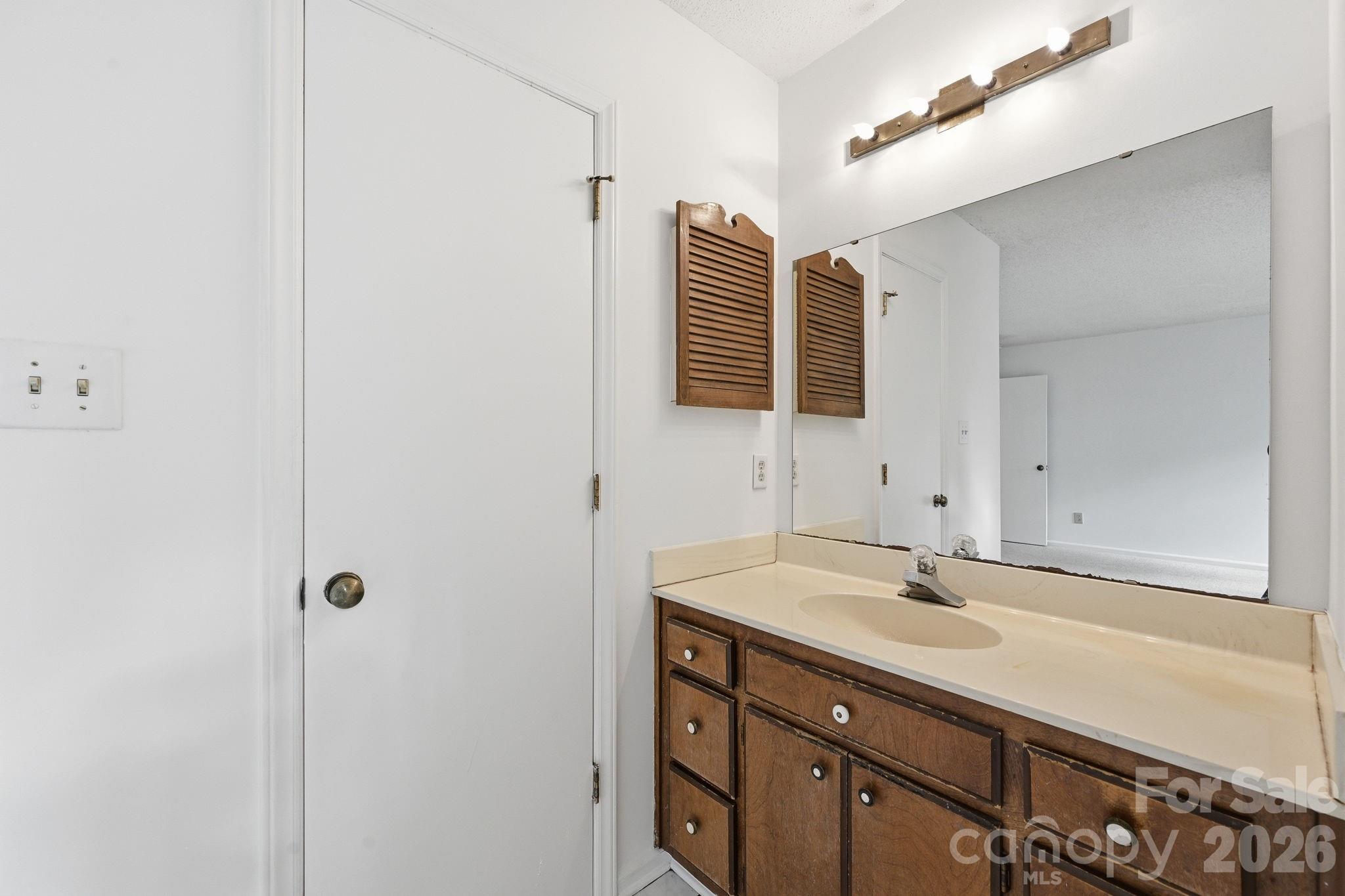 2717 Olde Whitehall Road Charlotte NC 28273