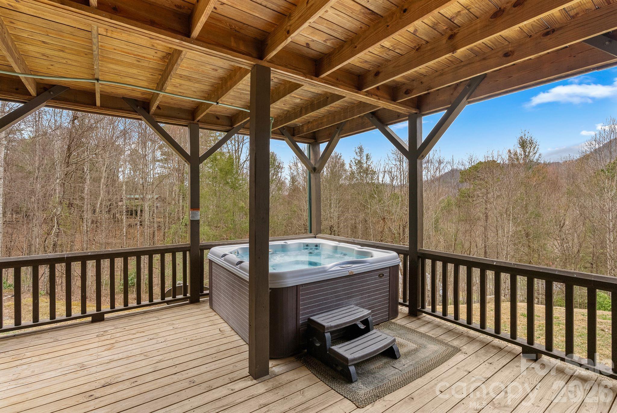 264 Moonbeam Lane Clyde NC 28721