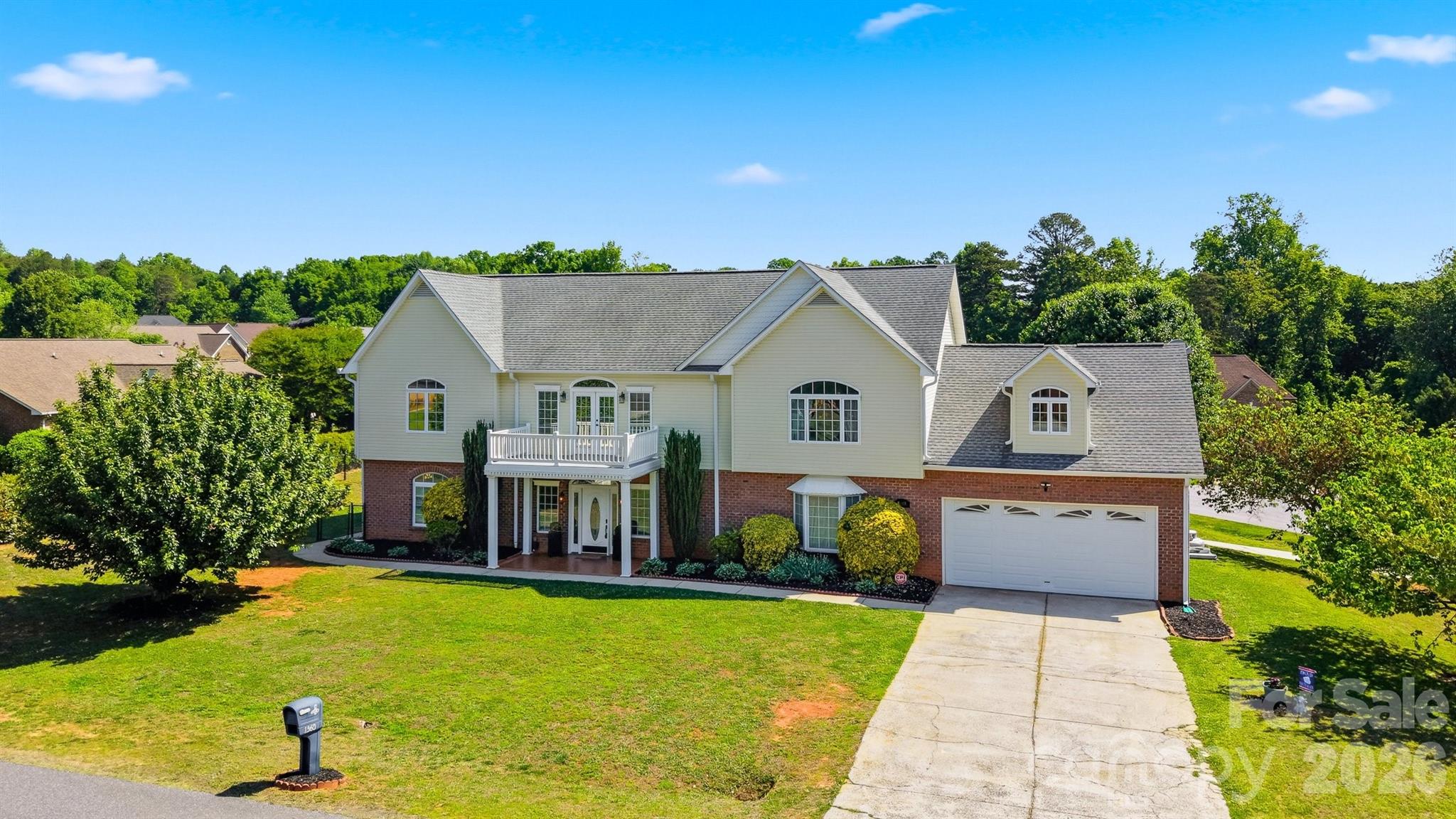 1360 Sweetbriar Lane Hickory NC 28602