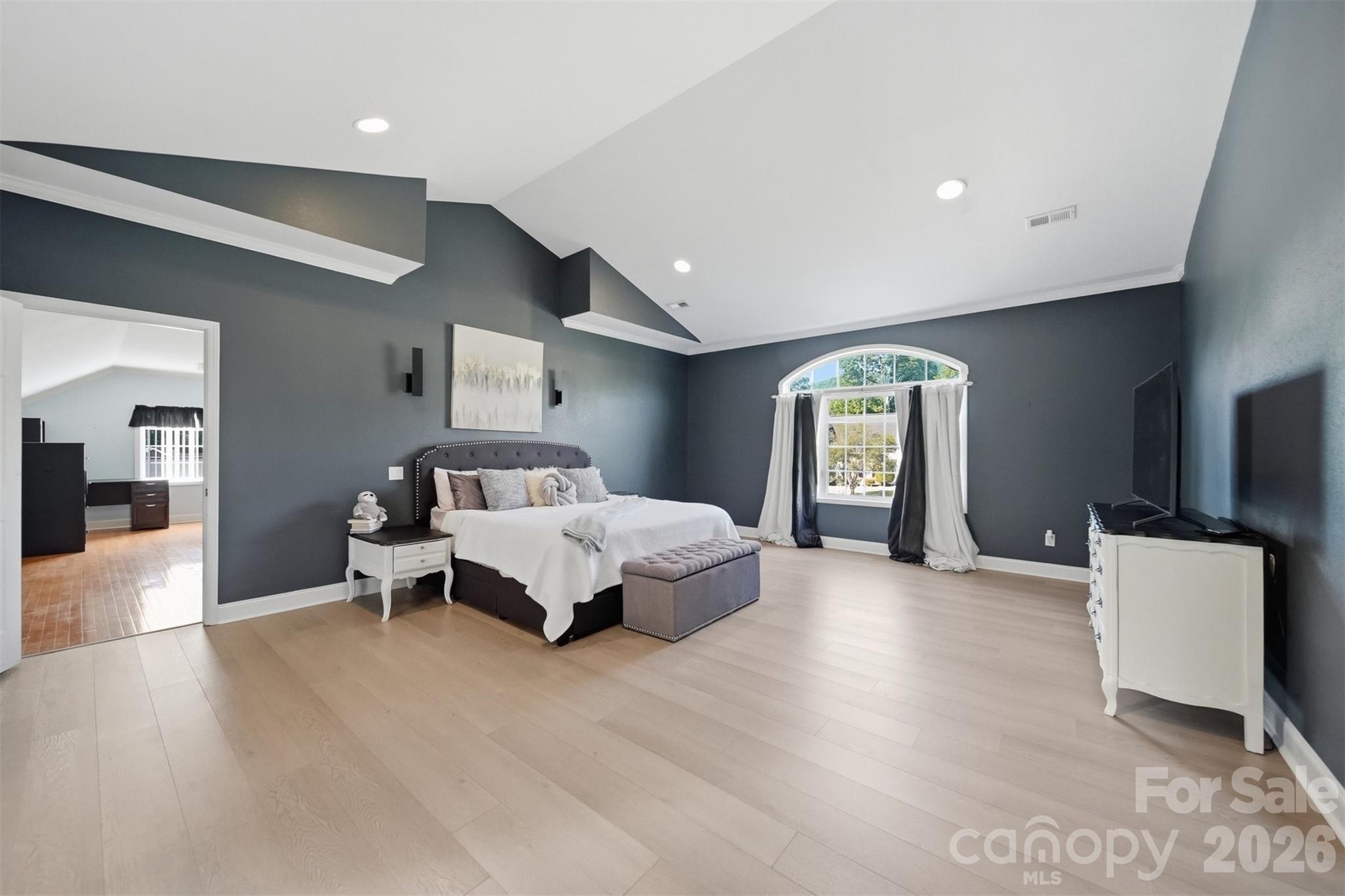 1360 Sweetbriar Lane Hickory NC 28602