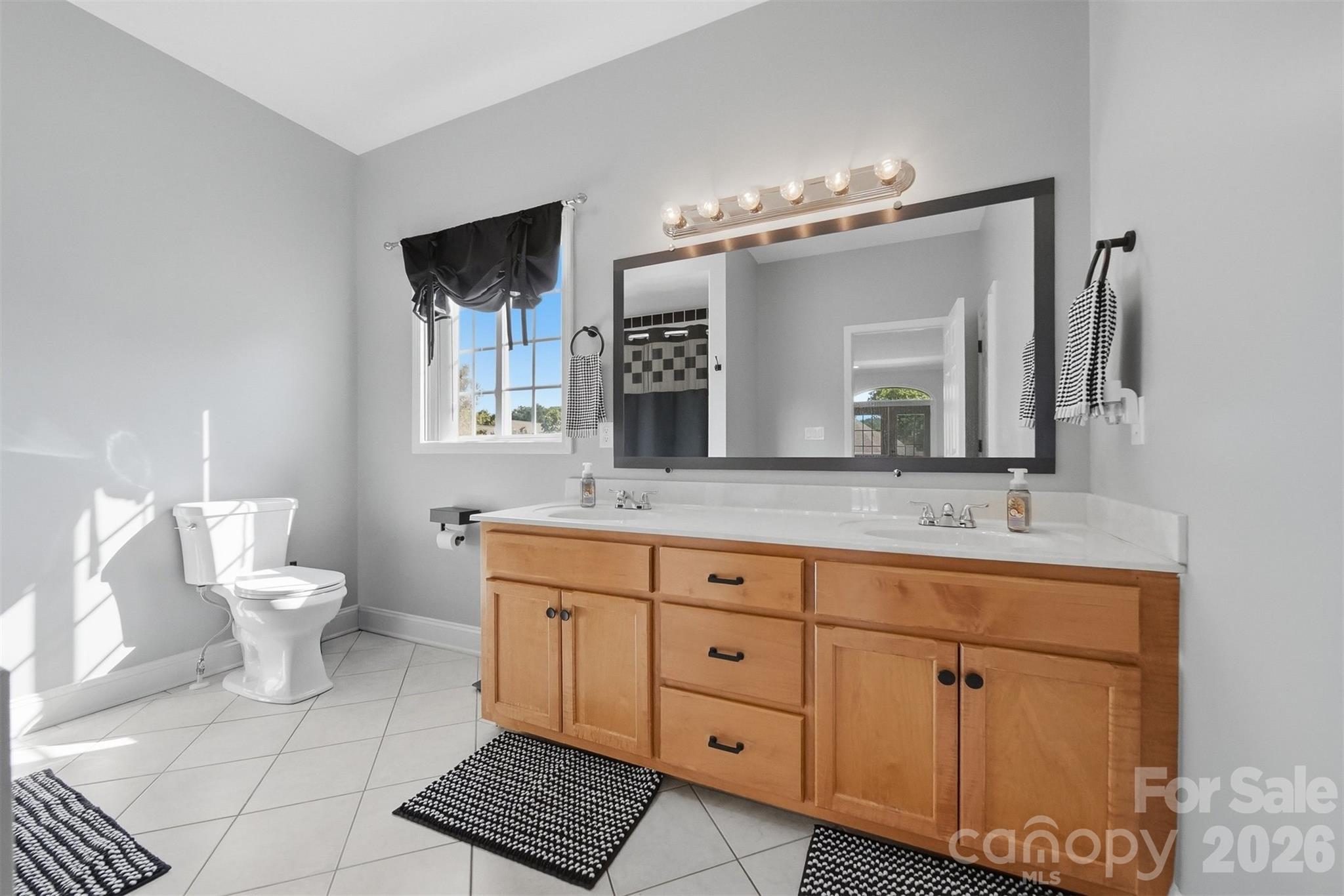 1360 Sweetbriar Lane Hickory NC 28602