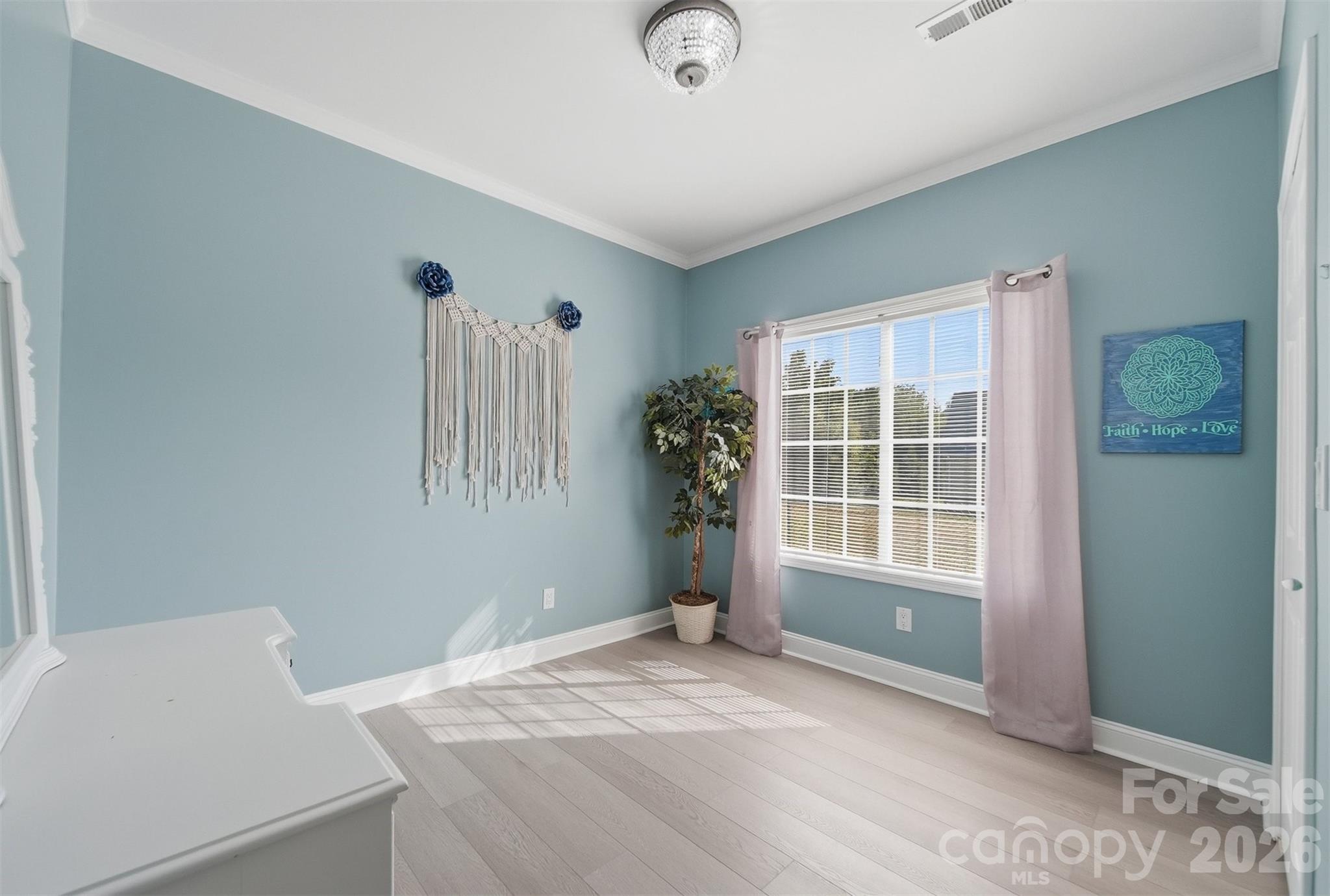 1360 Sweetbriar Lane Hickory NC 28602