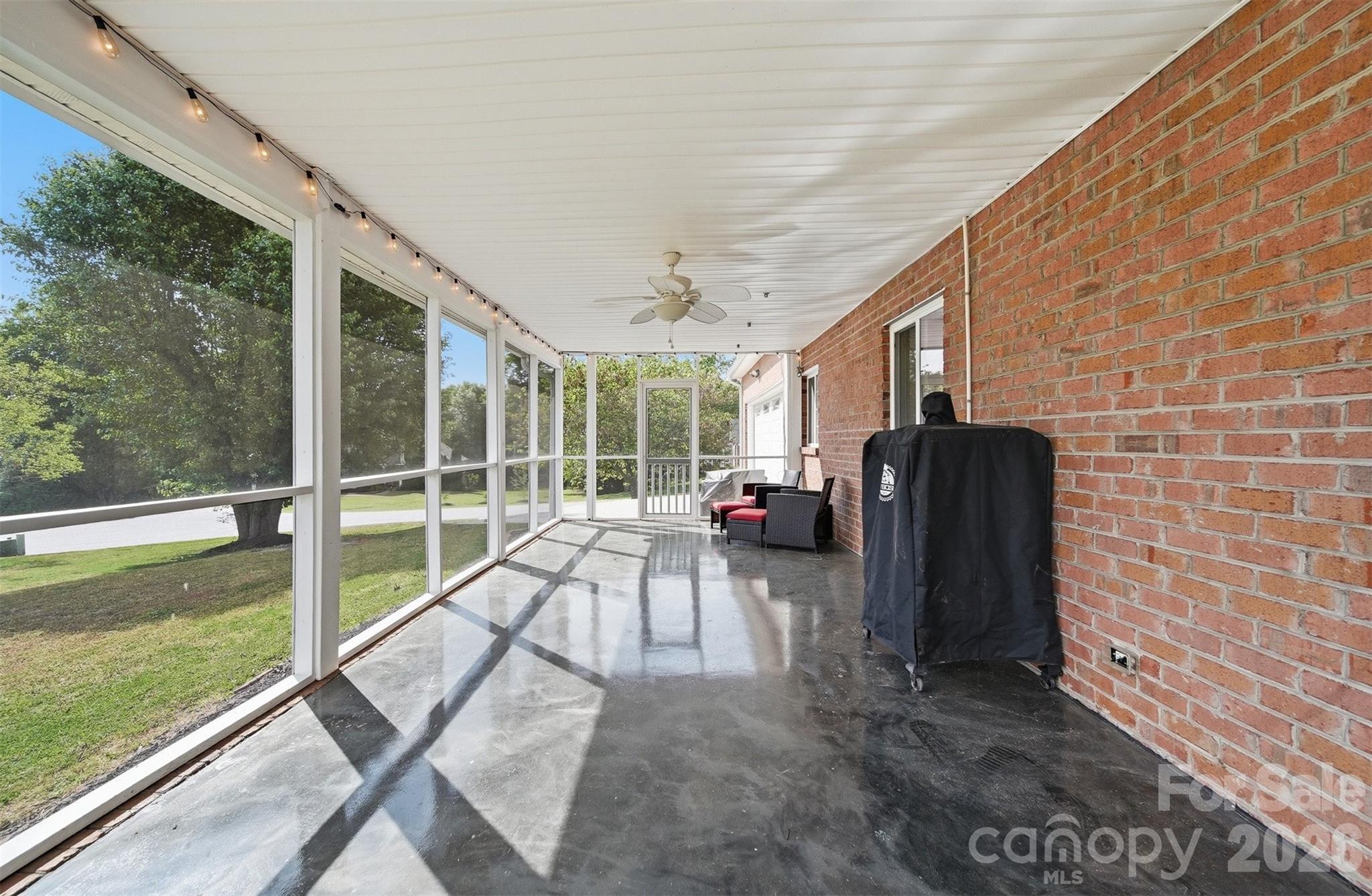 1360 Sweetbriar Lane Hickory NC 28602