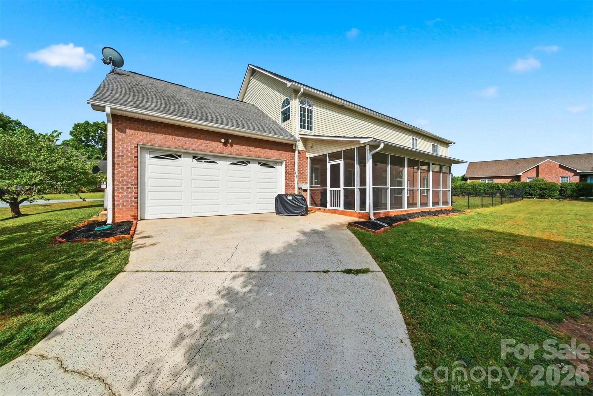 1360 Sweetbriar Lane Hickory NC 28602
