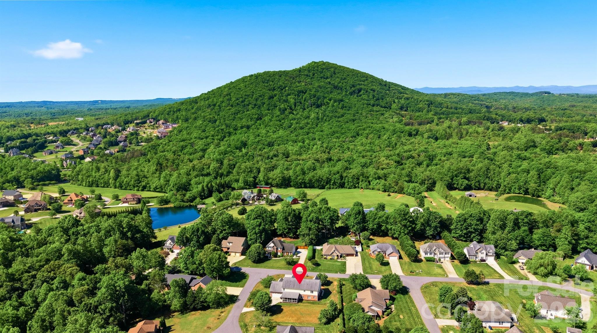 1360 Sweetbriar Lane Hickory NC 28602