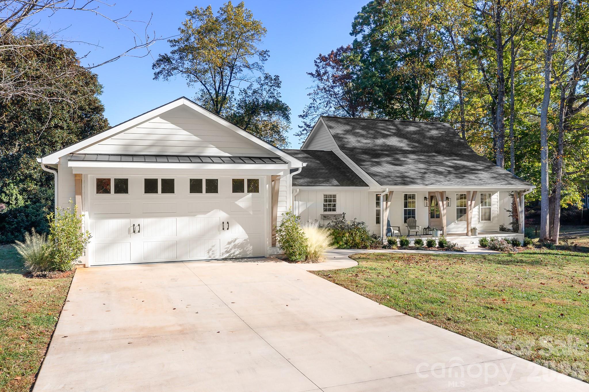1984 Hickory Hills Drive Denver NC 28037