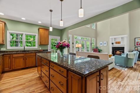 34 Carden Drive Weaverville NC 28787