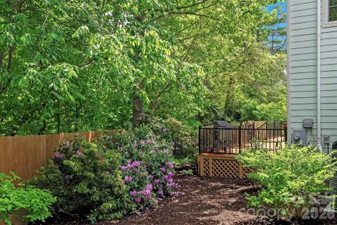 34 Carden Drive Weaverville NC 28787