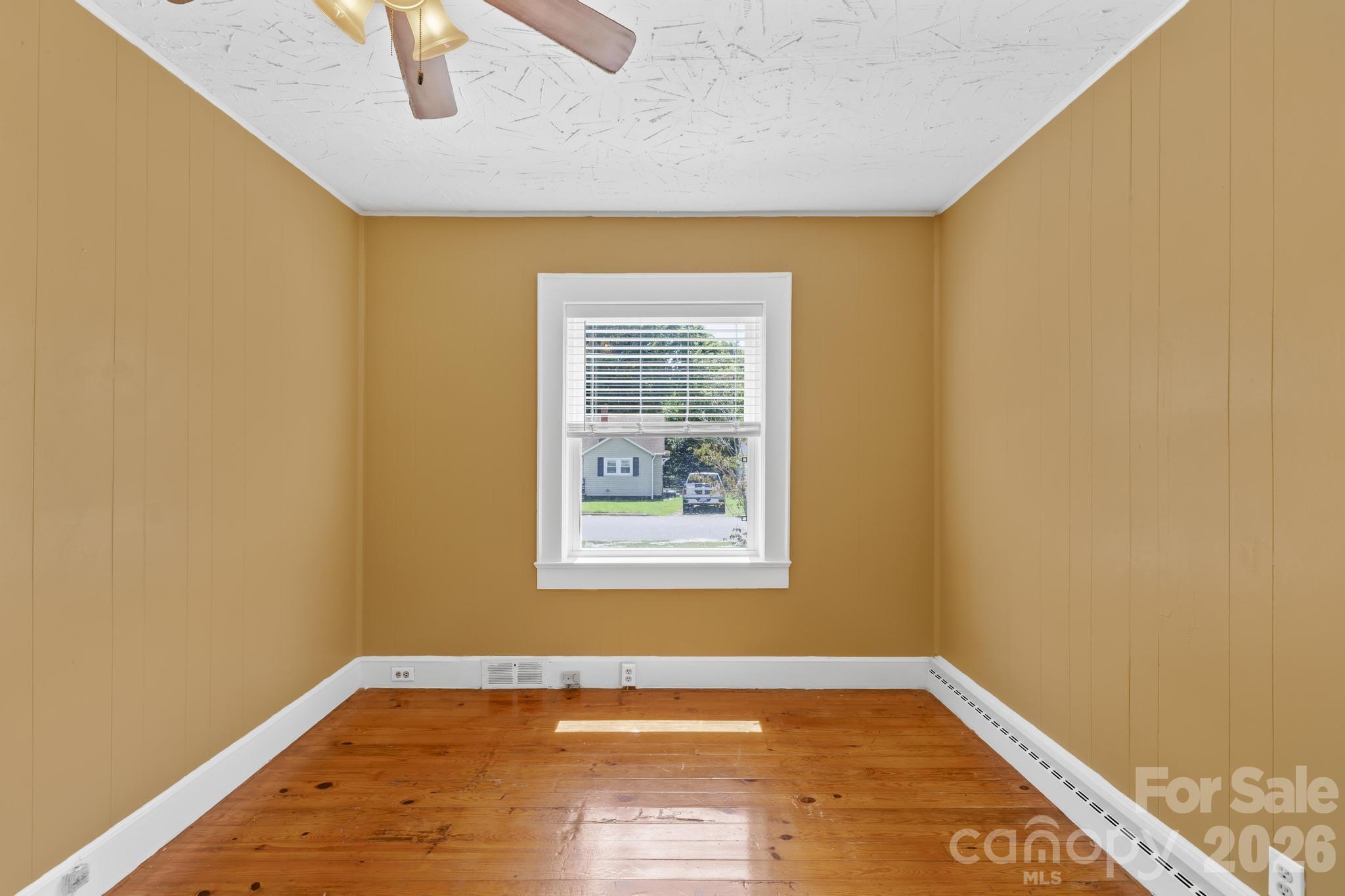 320 W Bingham Street Statesville NC 28677