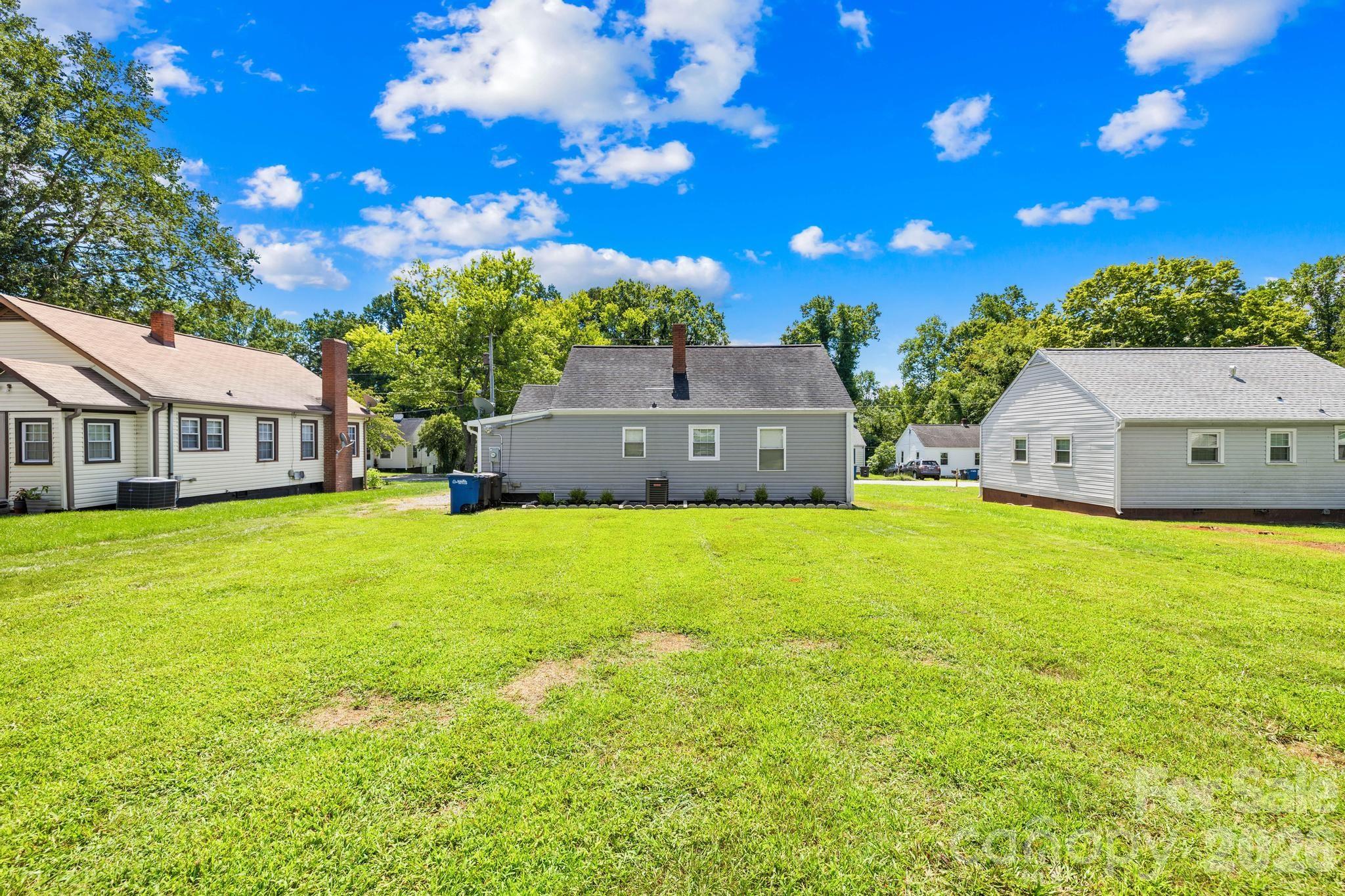 320 W Bingham Street Statesville NC 28677