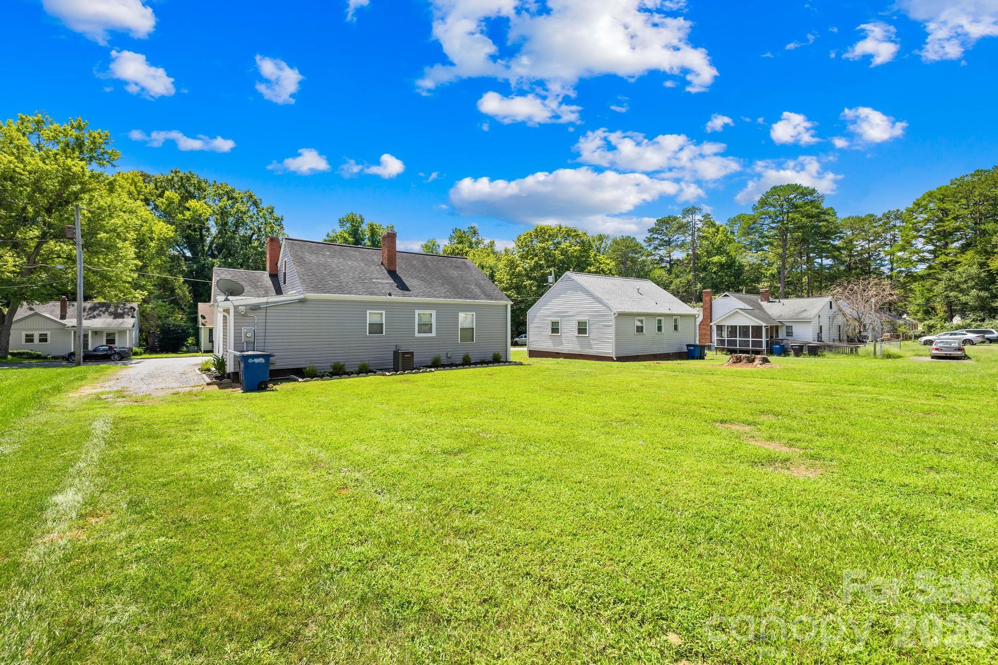 320 W Bingham Street Statesville NC 28677