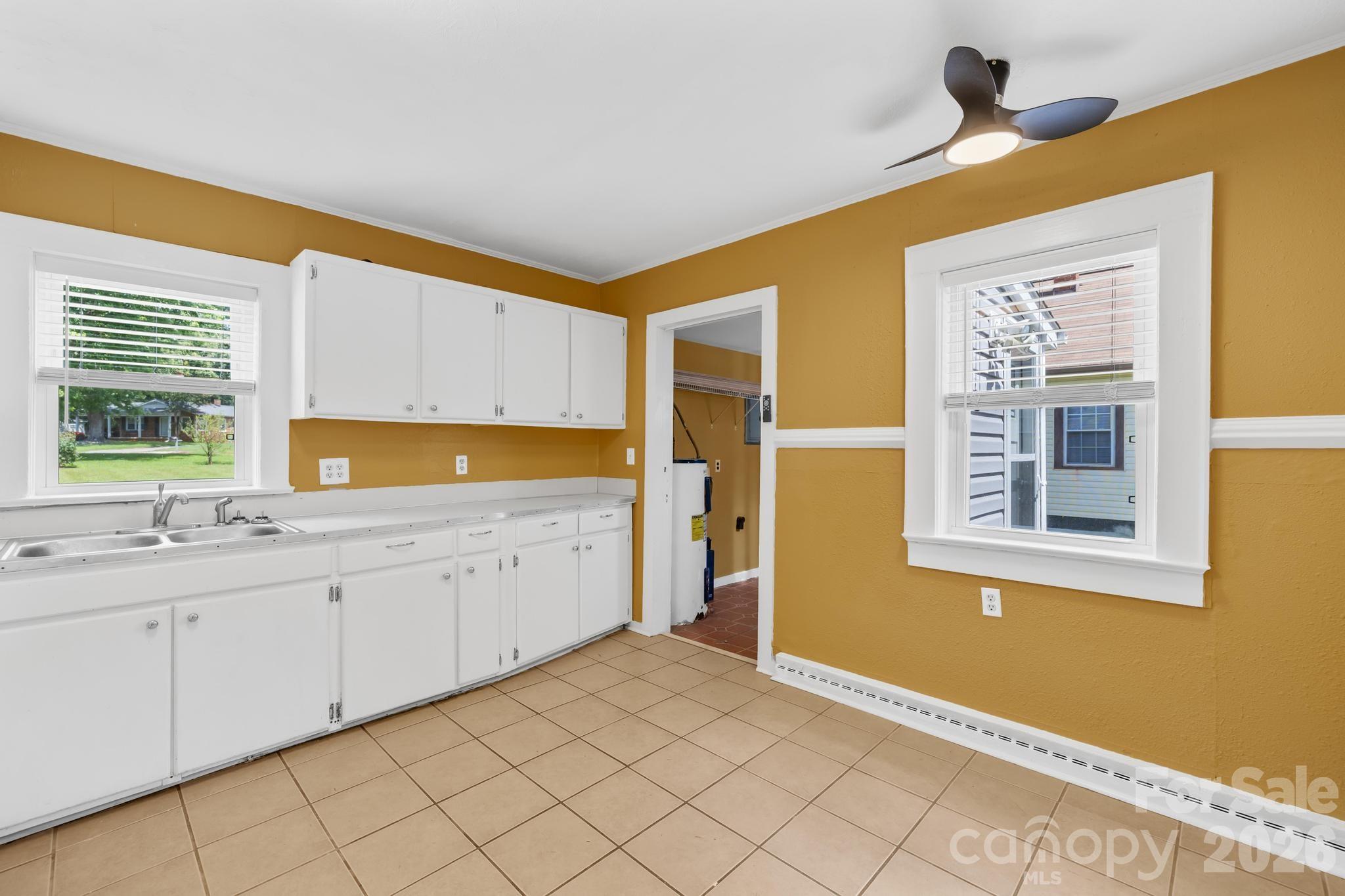 320 W Bingham Street Statesville NC 28677