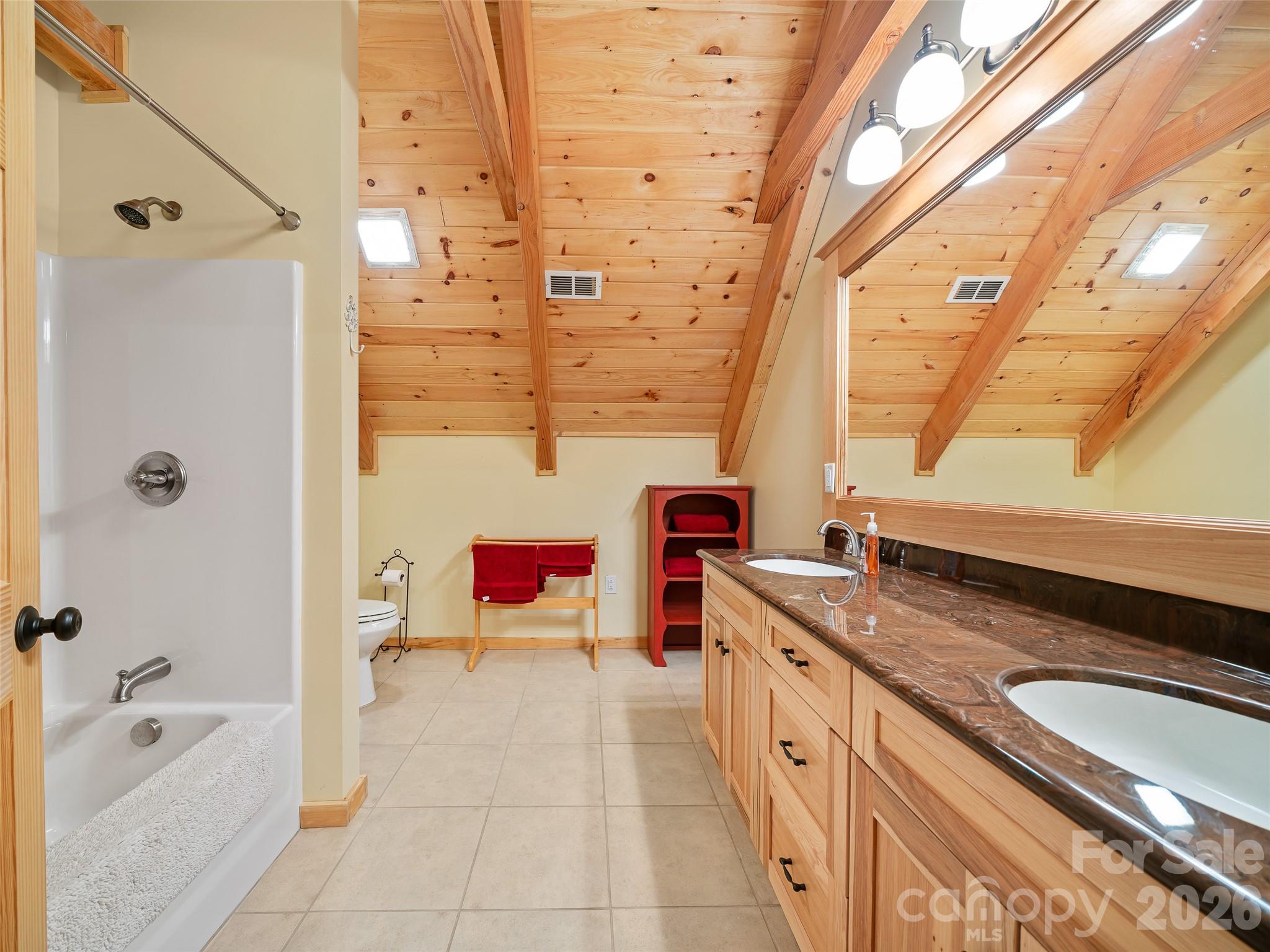 483 Birdie Lane Bakersville NC 28705