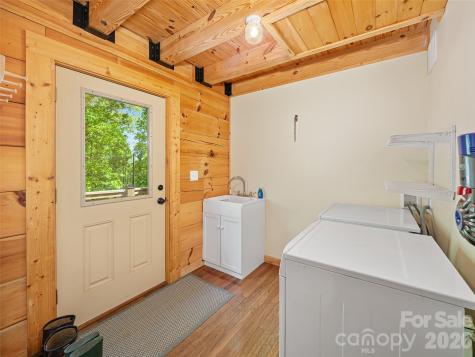 483 Birdie Lane Bakersville NC 28705