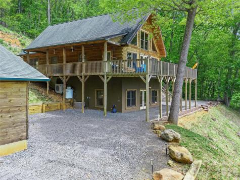 483 Birdie Lane Bakersville NC 28705