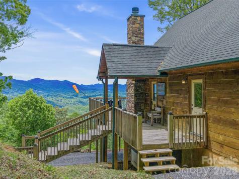 483 Birdie Lane Bakersville NC 28705