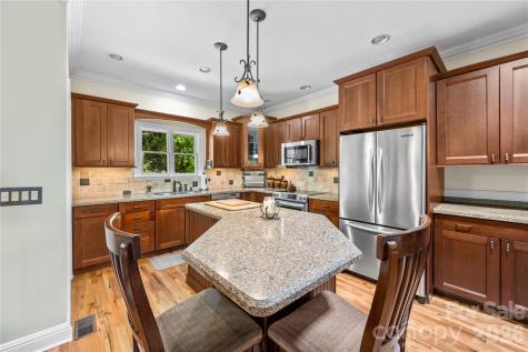 128 Churchill Downs Drive Fairview NC 28730