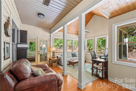 128 Churchill Downs Drive Fairview NC 28730