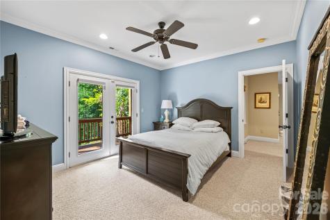 128 Churchill Downs Drive Fairview NC 28730