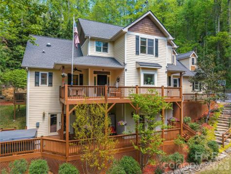 128 Churchill Downs Drive Fairview NC 28730