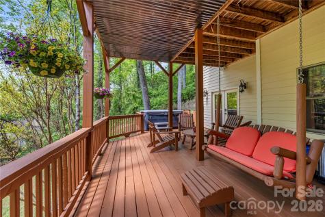 128 Churchill Downs Drive Fairview NC 28730