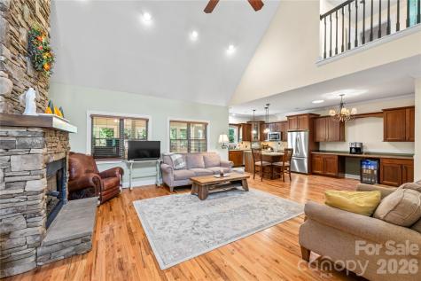 128 Churchill Downs Drive Fairview NC 28730