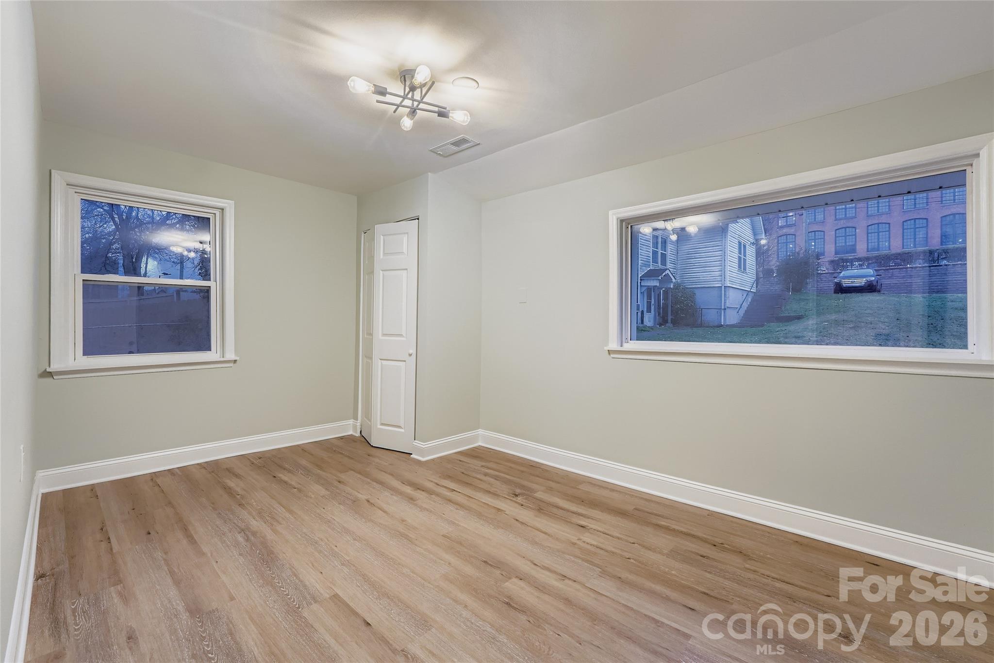 307 S Ransom Street Gastonia NC 28052
