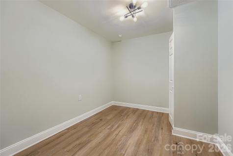 307 S Ransom Street Gastonia NC 28052