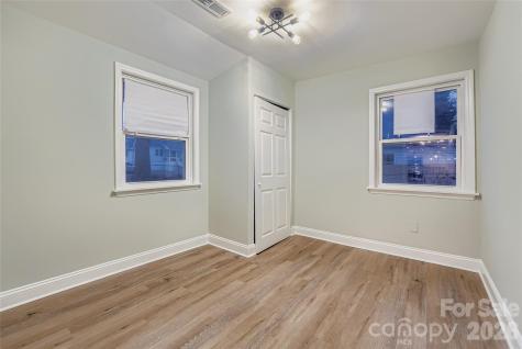 307 S Ransom Street Gastonia NC 28052
