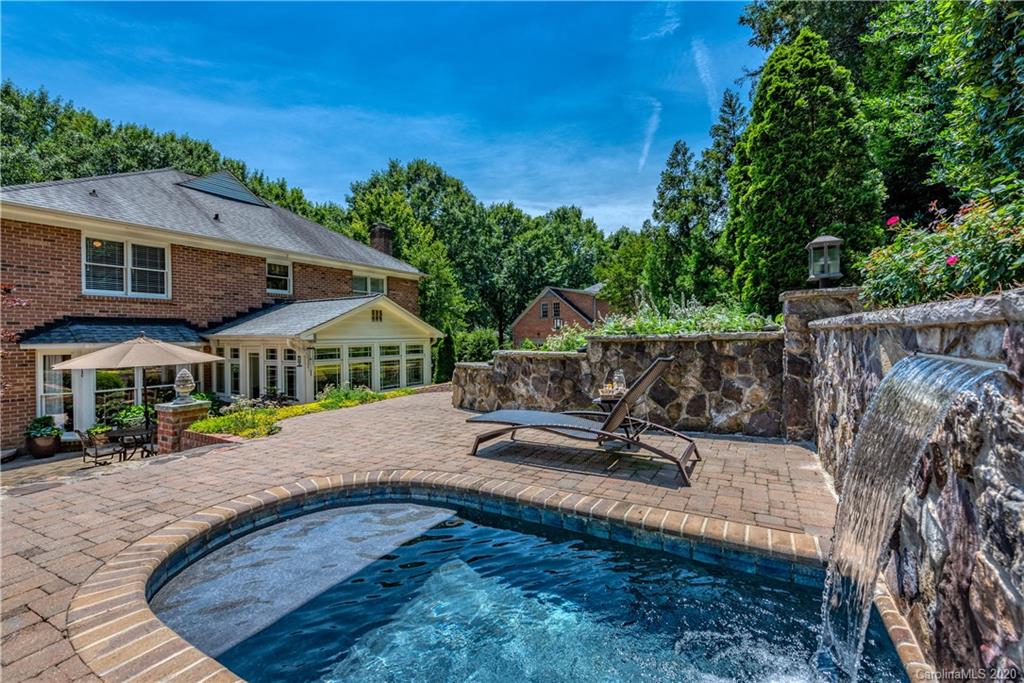 2404 Tattersall Drive Charlotte NC 28210