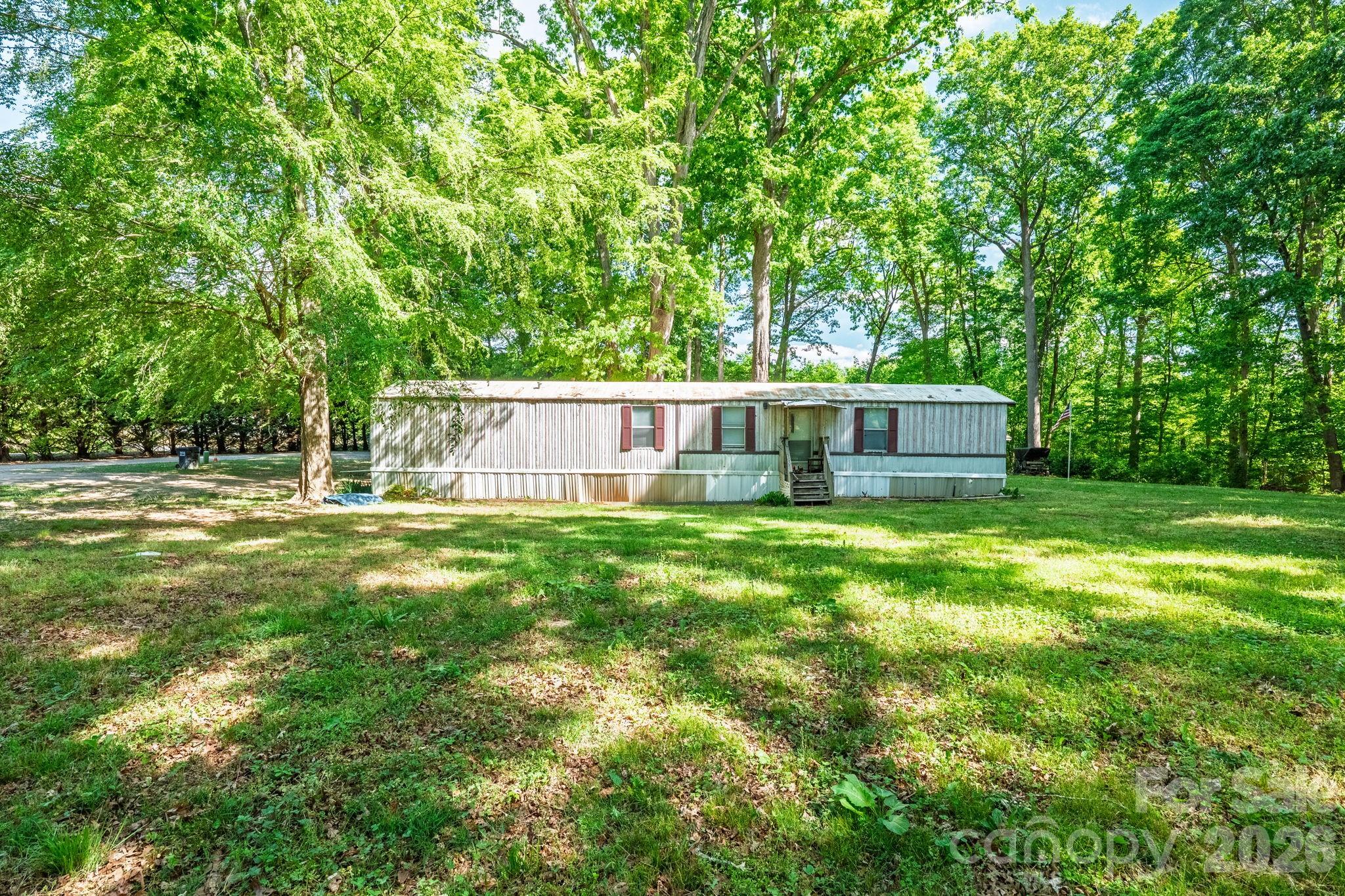 145 Nathaniel Lane Kannapolis NC 28081