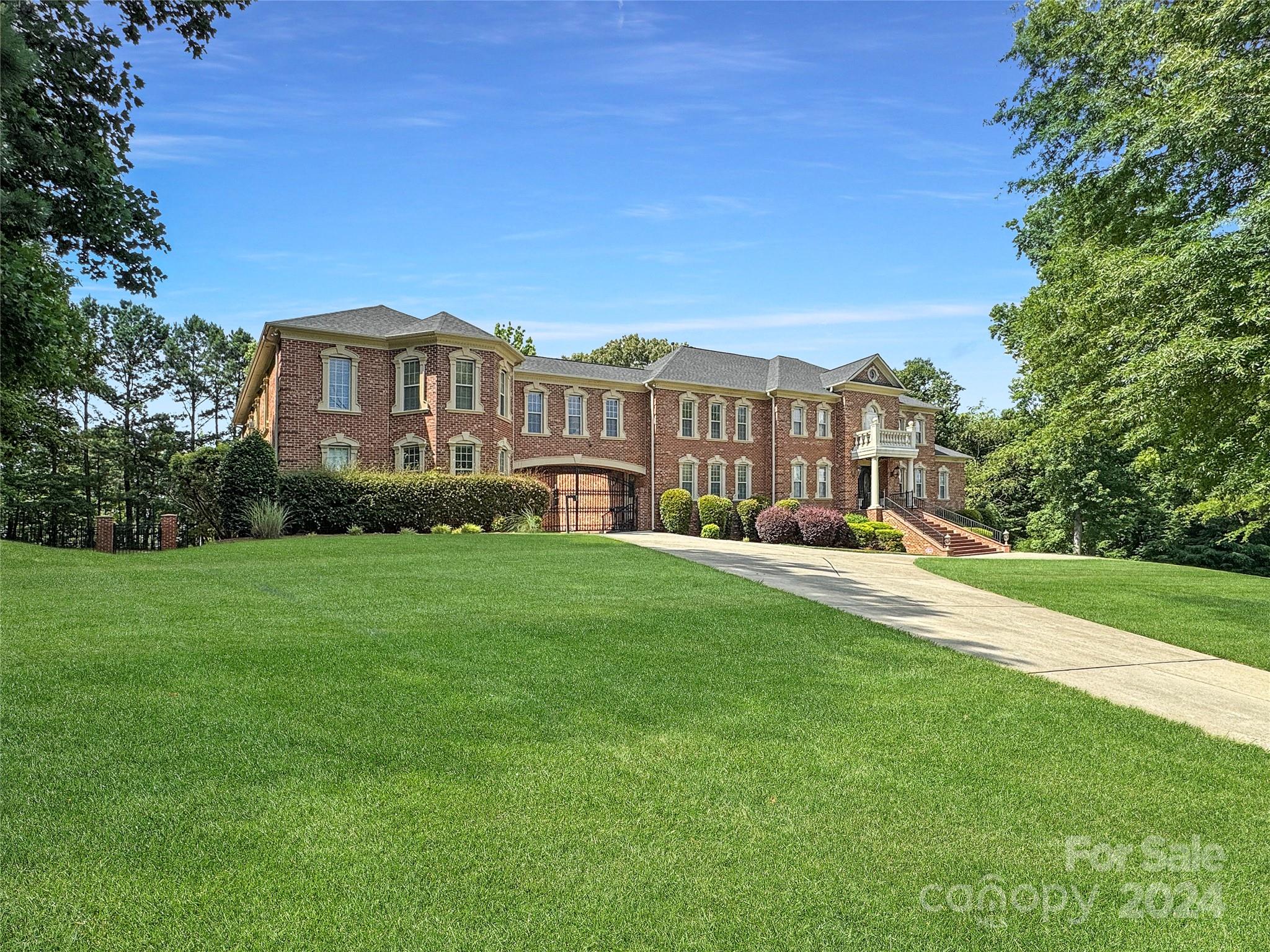 9100 Woodhall Lake Drive Waxhaw NC 28173