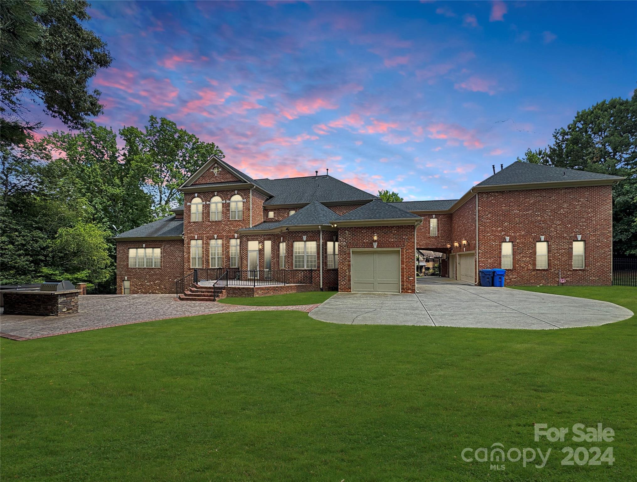 9100 Woodhall Lake Drive Waxhaw NC 28173