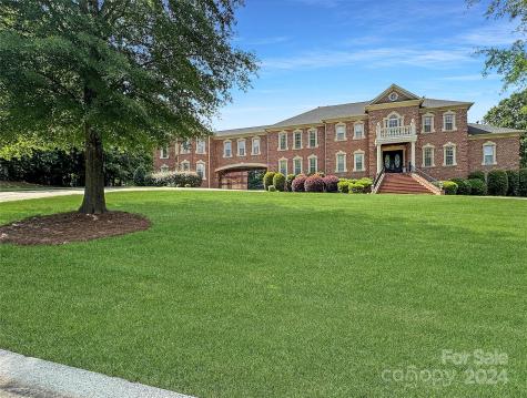 9100 Woodhall Lake Drive Waxhaw NC 28173