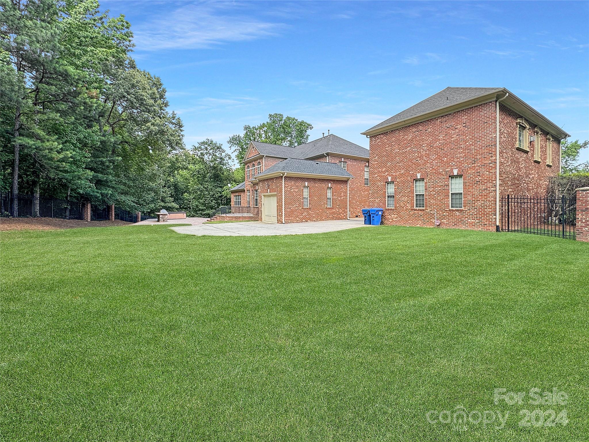 9100 Woodhall Lake Drive Waxhaw NC 28173