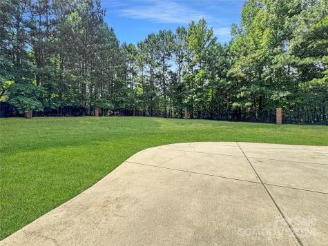 9100 Woodhall Lake Drive Waxhaw NC 28173
