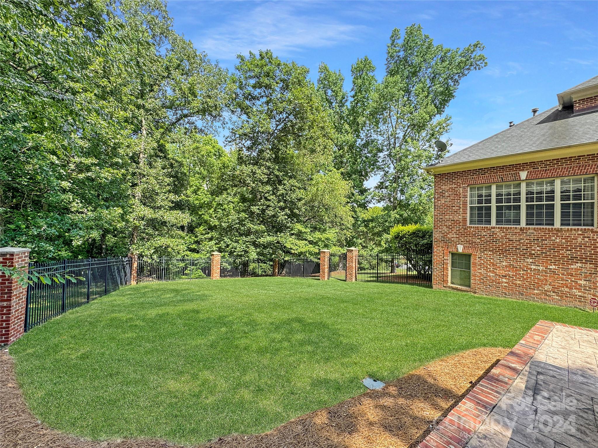9100 Woodhall Lake Drive Waxhaw NC 28173