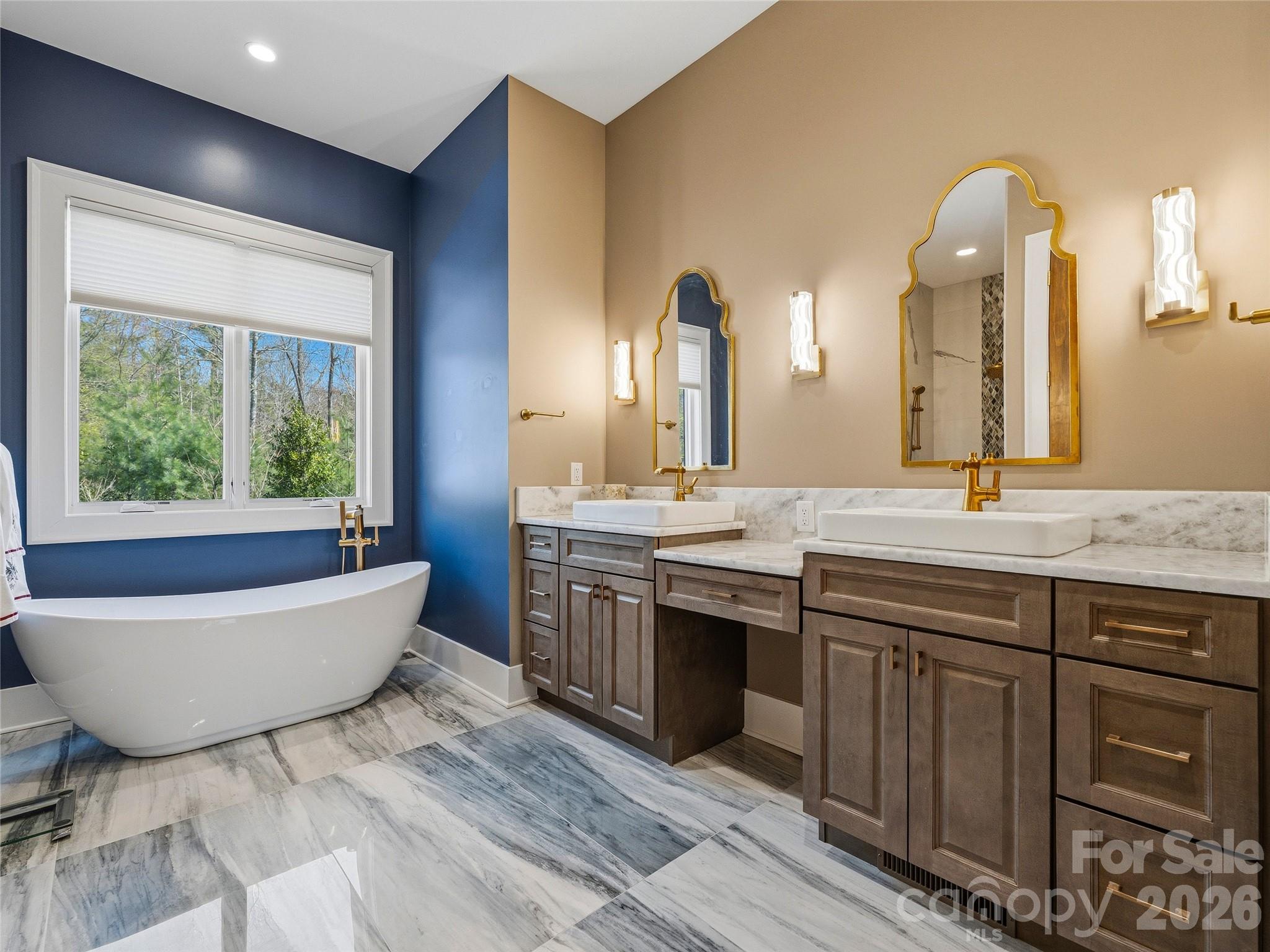 145 Chattooga Run Hendersonville NC 28739