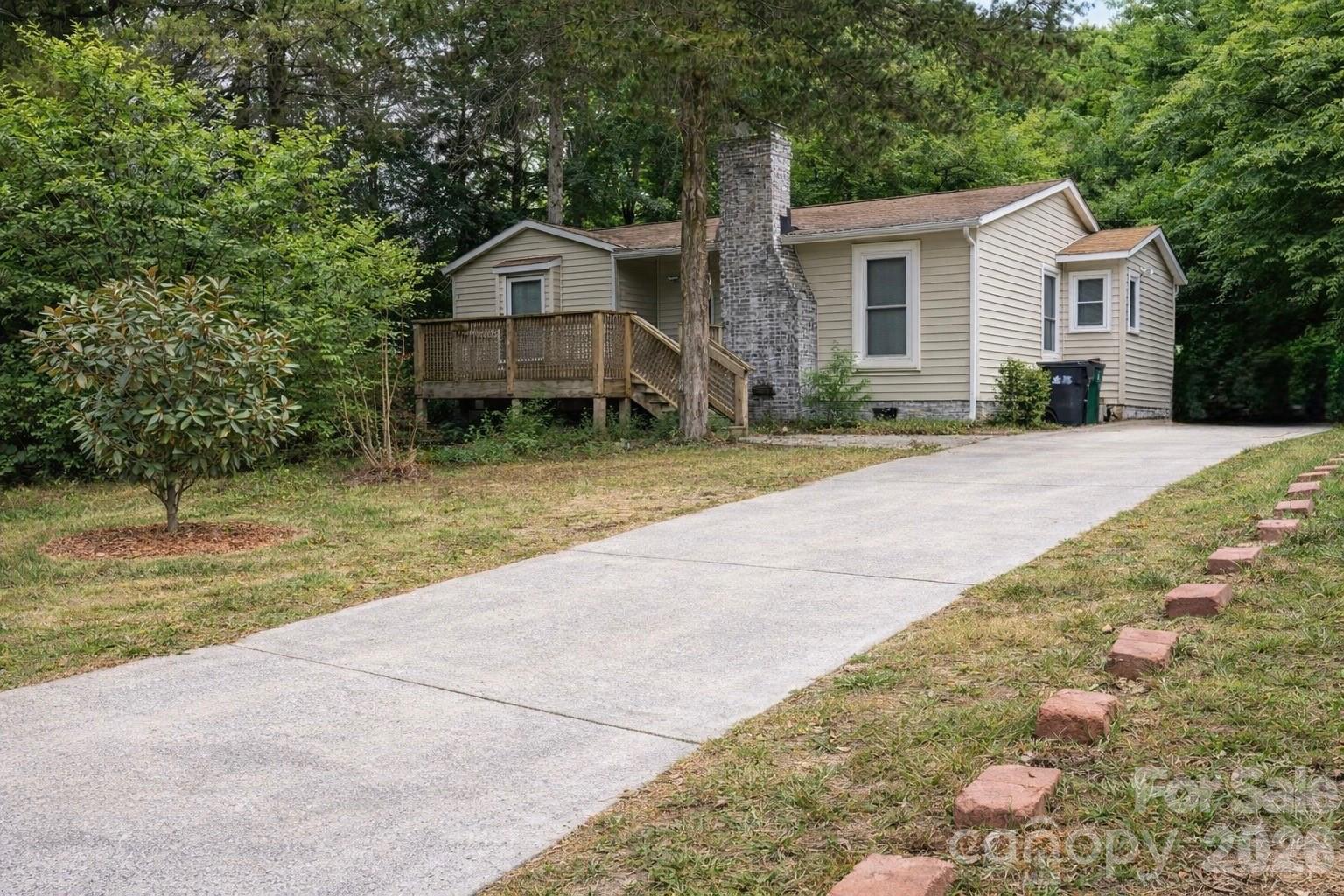 7811 Heatherdale Court Charlotte NC 28212