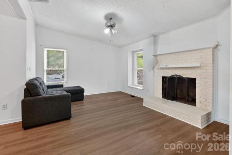 7811 Heatherdale Court Charlotte NC 28212