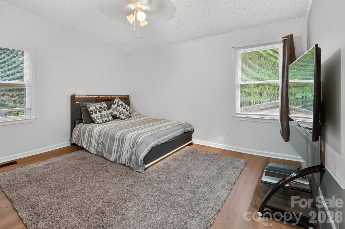 7811 Heatherdale Court Charlotte NC 28212
