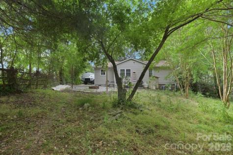 7811 Heatherdale Court Charlotte NC 28212