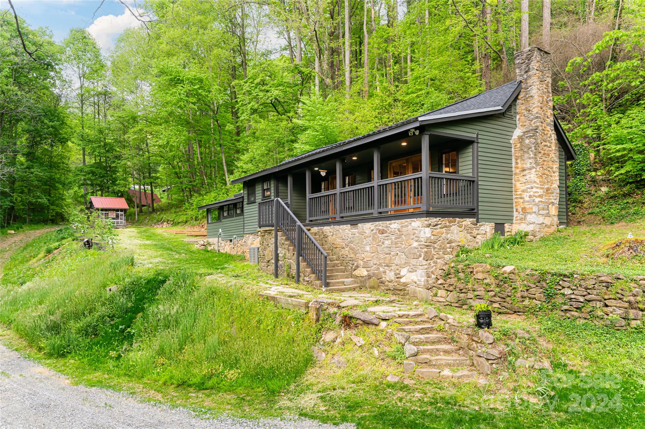 360 Blackberry Inn Road Weaverville NC 28787